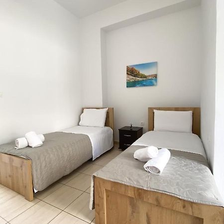 Acta'S Rooms Himare Exterior photo