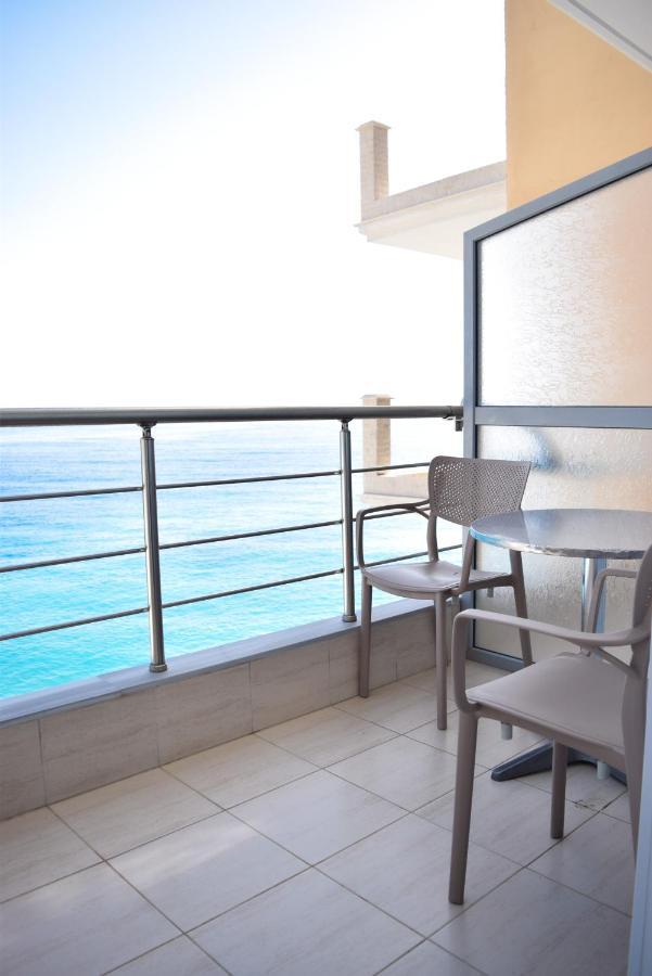Acta'S Rooms Himare Exterior photo
