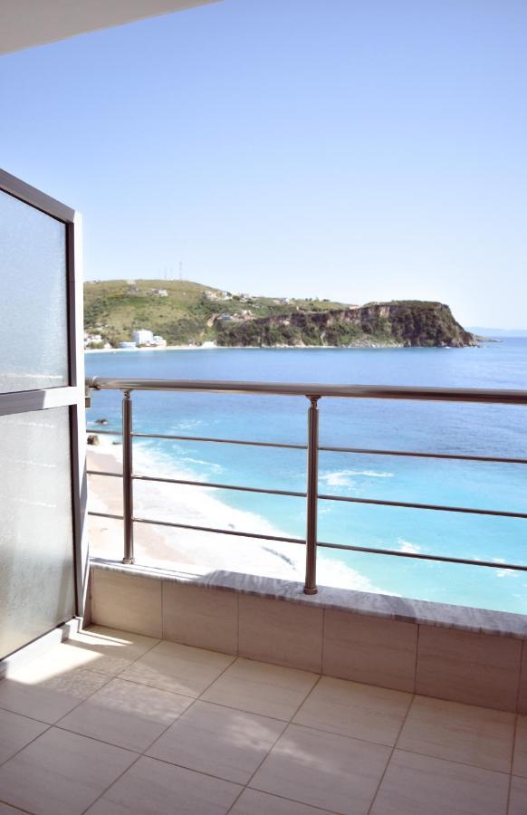 Acta'S Rooms Himare Exterior photo