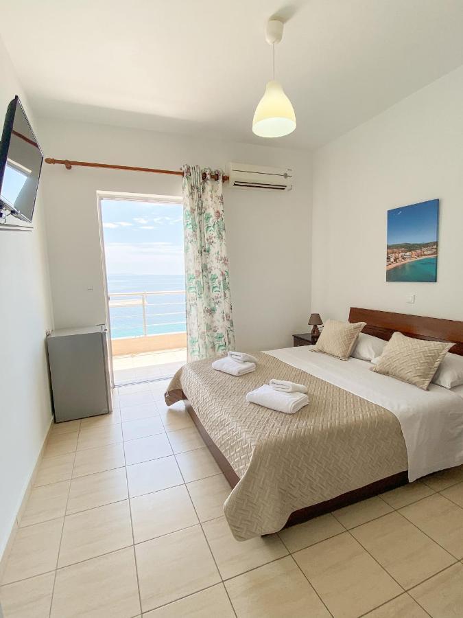 Acta'S Rooms Himare Exterior photo