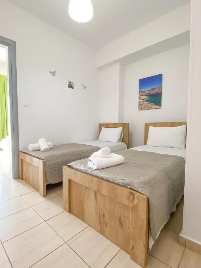 Acta'S Rooms Himare Exterior photo