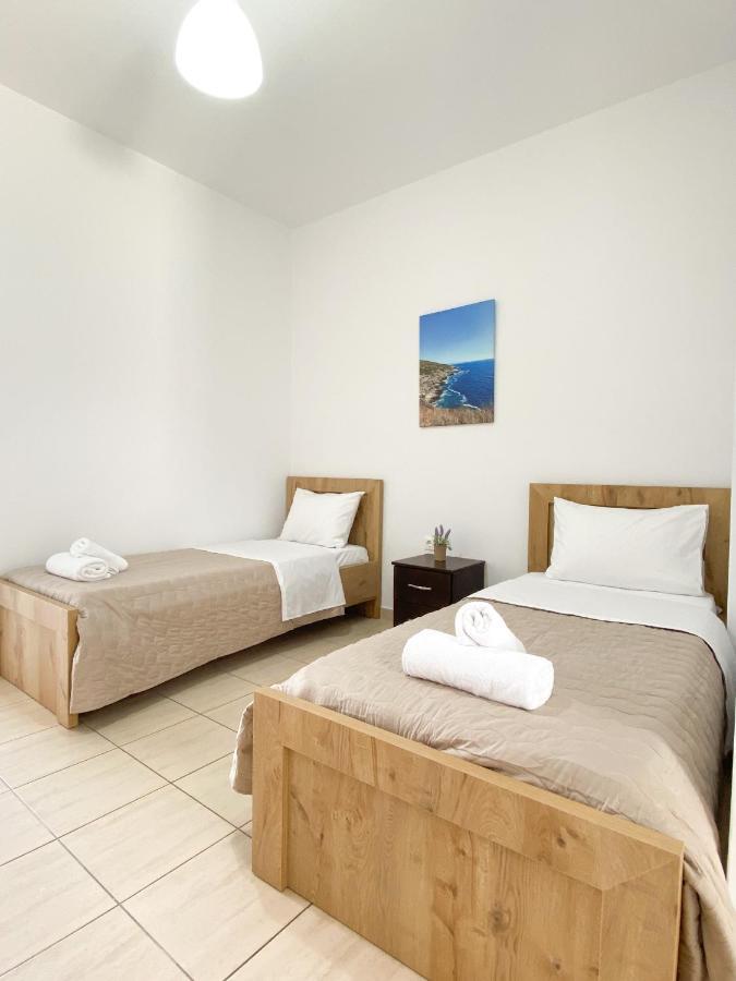 Acta'S Rooms Himare Exterior photo