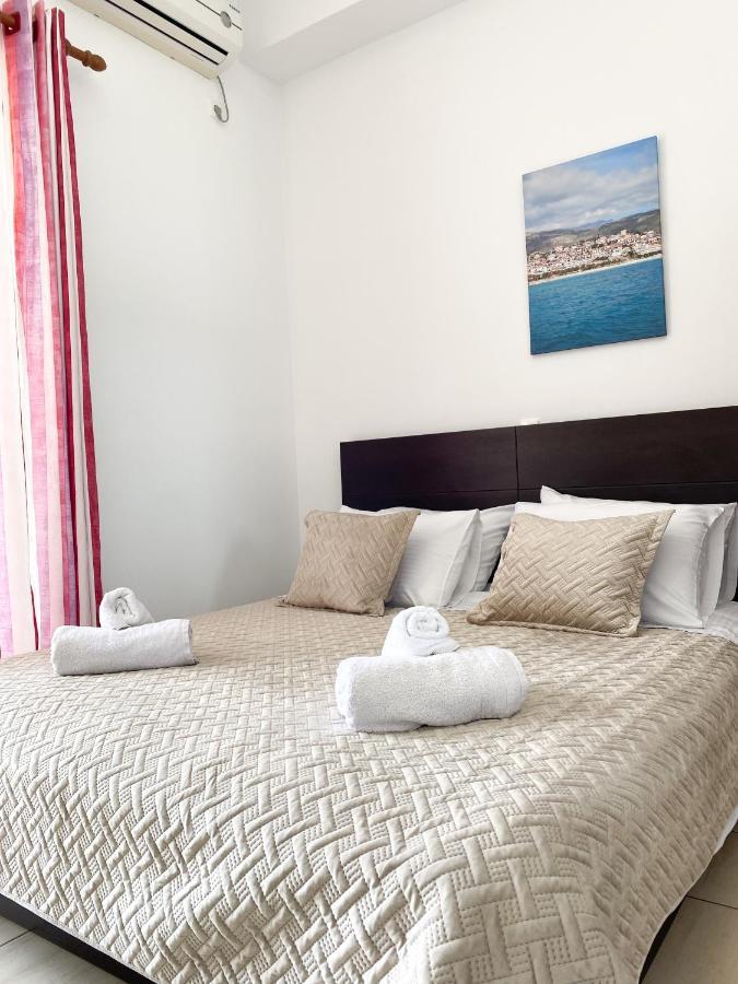 Acta'S Rooms Himare Exterior photo