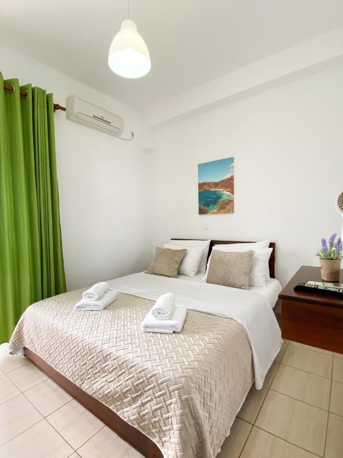 Acta'S Rooms Himare Exterior photo